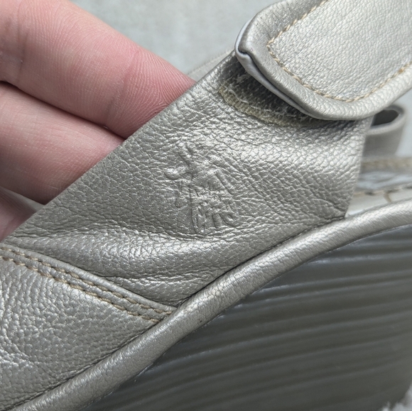 FLY LONDON Wedge women sandals size 37 = 6.5, 7 us color pale shinny gold - Picture 5 of 13